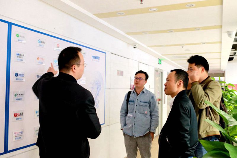 1603275077535063952.jpg IMG_2793.jpg